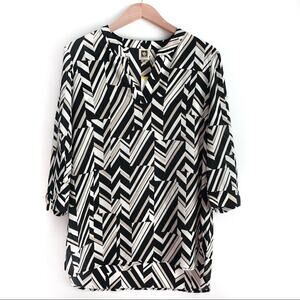 NWT Ann Klein geometric patterned blouse top oyster shell multi sheer fabric